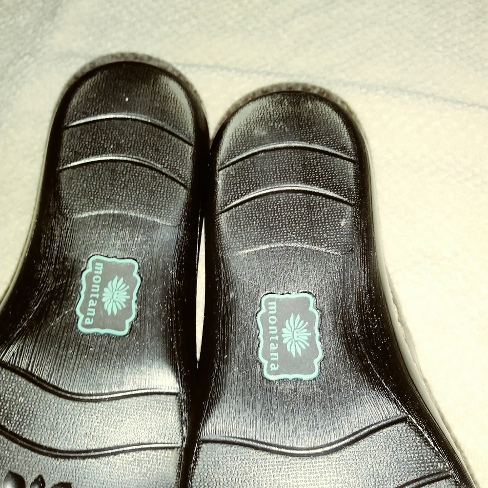 Shoes - Picture 4 of 5